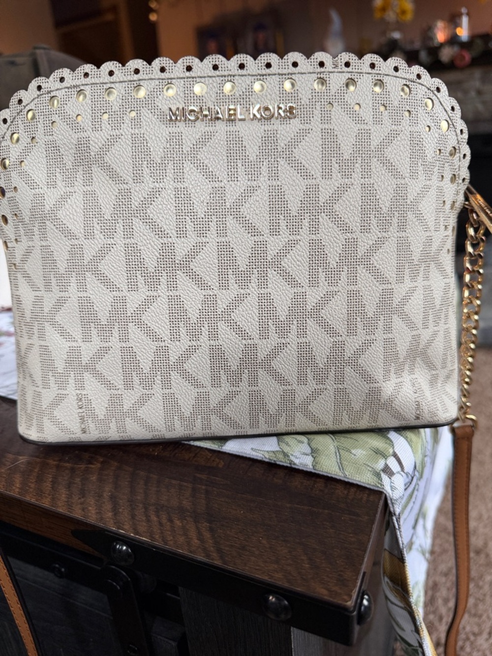 Michael Kors Cream and Gold Signature Crossbody